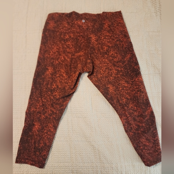 Lululemon Women's Red Splatter Paint Ankle Length Leggings Size 18 New - Picture 5 of 7